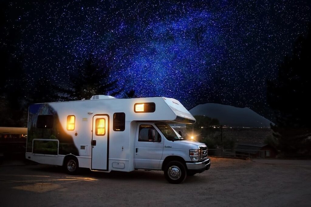 Motorhomes & Travel Trailers, rv, camper, nature, night, camping, adventure, outdoor, campsite, travel, caravan, vacation, trailer, motorhome, camp, evening, journey, campground, summer, caravaning, holiday, traveler